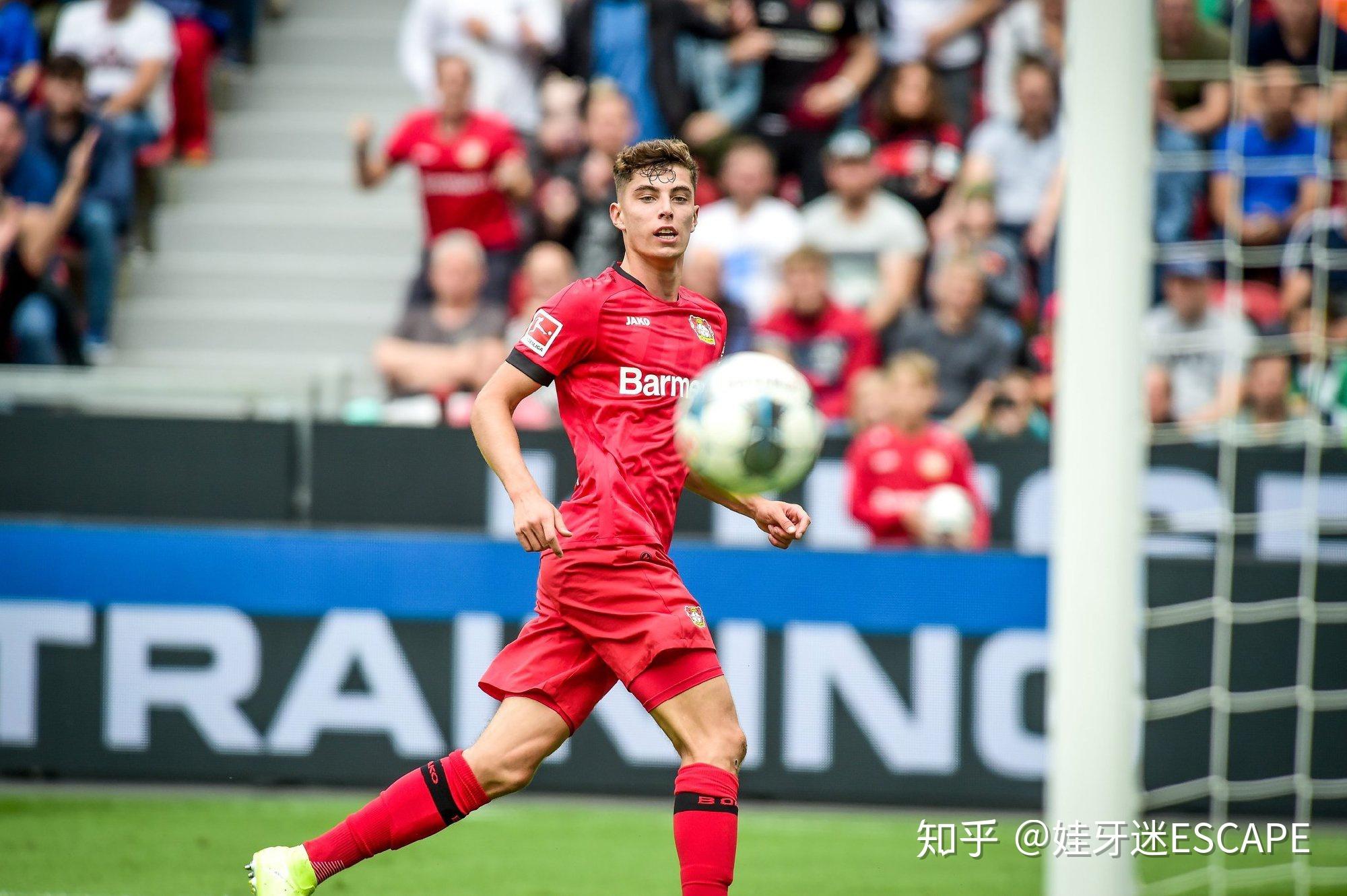 爱游戏在线-包含德甲倒计时，成都蓉城今夜调整名单，细节引发关注，压力陡增，身体对抗强度拉满的词条